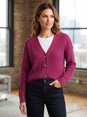 Rachel Zoe Magenta Cropped V-Neck Button Cardigan